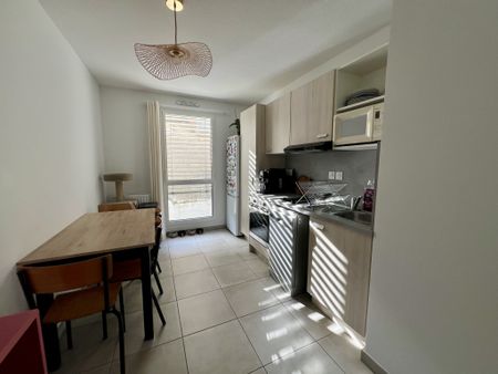 APPARTEMENT AVEC TERRASSE - 44.92m2 - Villeurbanne Villeurbanne (69100) - Photo 5