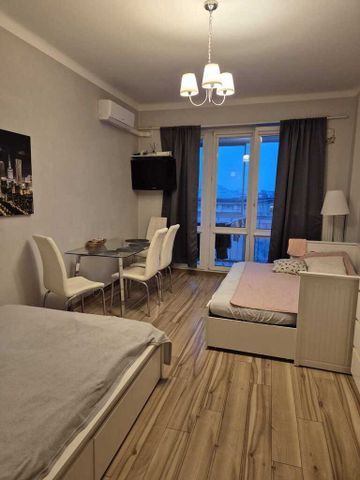 Kawalerka z loggią i widokiem na Warszawę - Zdjęcie 3