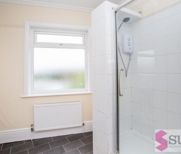 4 bedroom terraced house to rent - Photo 5