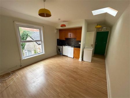 1 bedroom apartment to rent - Photo 4