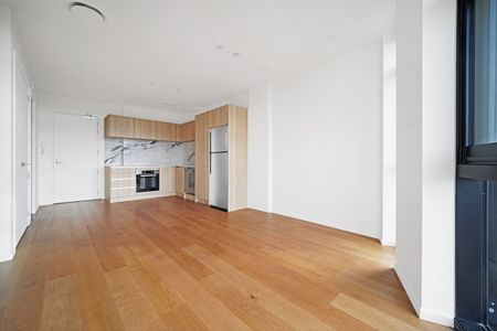 Easy Modern Living in Takapuna - Photo 4