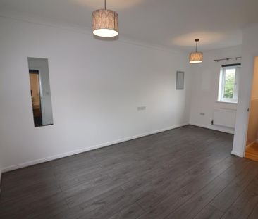 1 bedroom link detached house to rent - Photo 1