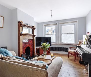 Hare Lane, Farncombe, Surrey, GU7 - Photo 2