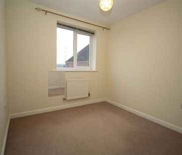 3 bedroom semi-detached house to rent - Photo 6
