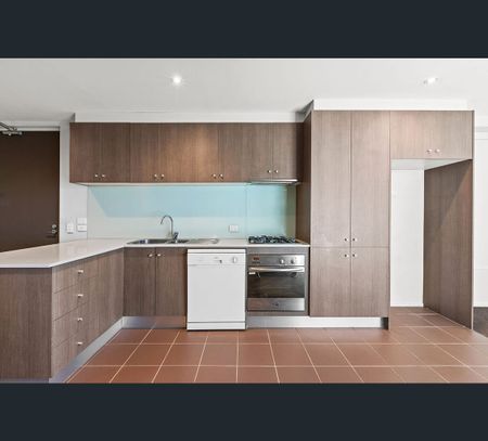 910/83 Queens Road, Melbourne, Vic 3004 - Photo 2