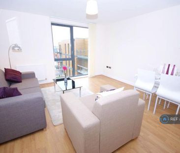 2 bedroom flat to rent - Photo 3
