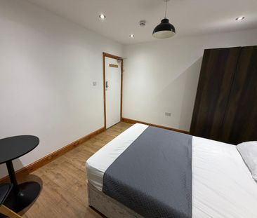 Room in a Shared House, Monks Park, HA9 - Photo 4