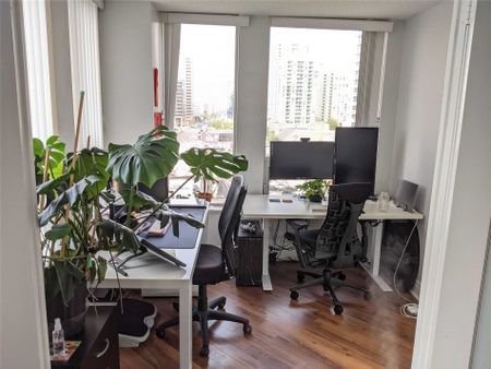 For Lease - 500 Doris Avenue Unit# 830, Toronto, Ontario - Photo 3