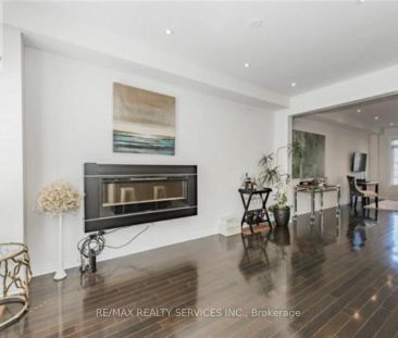 74 ALDERSGATE DRIVE - Photo 1