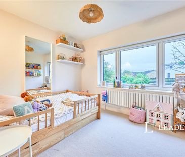 4 bedroom detached house to rent - Photo 6