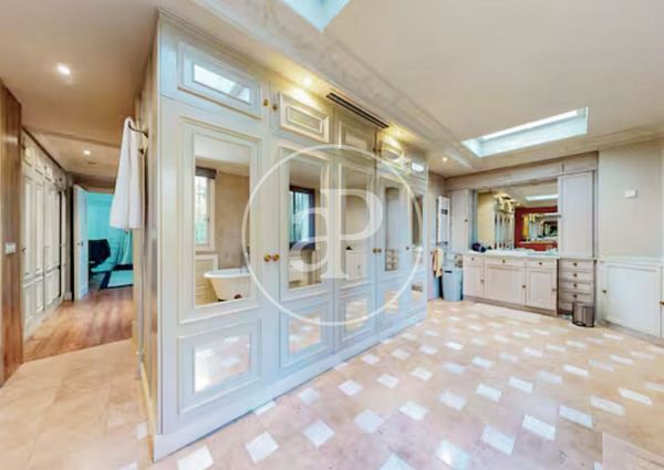 House for rent in Conde Orgaz - Piovera (Hortaleza)