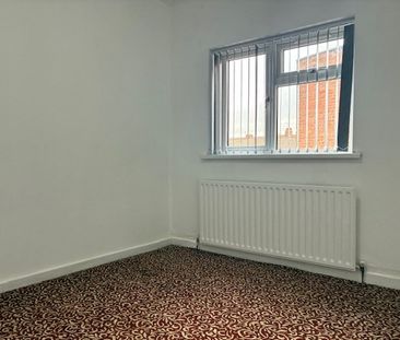 3 Bedroom House to rent - Photo 4