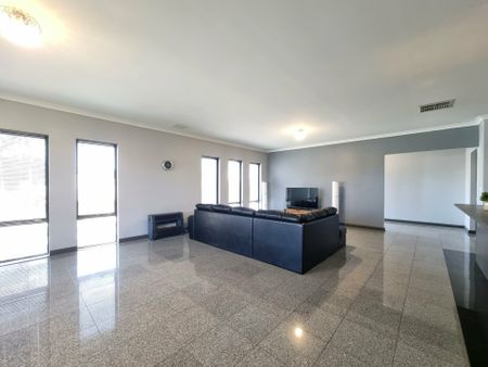 Spacious Family Living in a Prime Piara Waters Location - Photo 2
