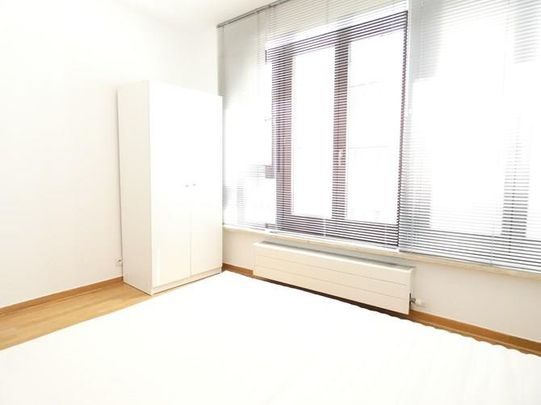 Warszawa Śródmieście, Grzybowska - Photo 1