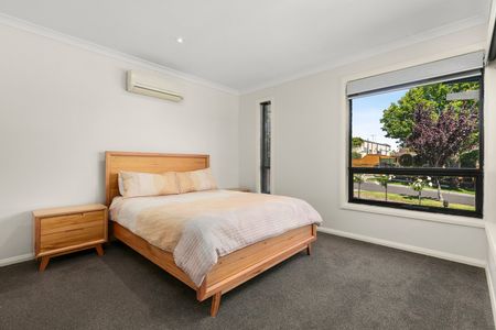 14 Ann Street, Pascoe Vale VIC 3044 - Photo 2
