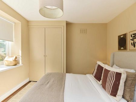 3 bedroom apartment to rent - Photo 5