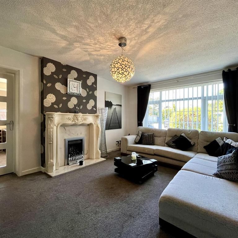 3 bedroom detached house to rent - Photo 1