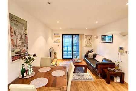 2 bedroom flat to rent - Photo 5