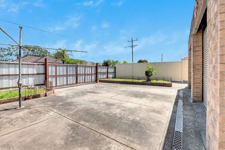 225 Dalton Road, Lalor VIC 3075 - Photo 4