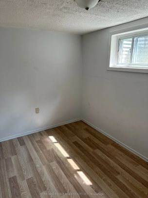 27 Haileybury Drive #Basement - Photo 1