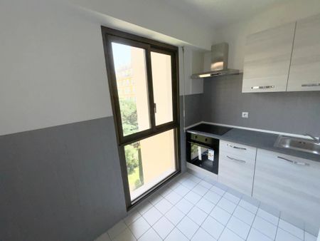Location Appartement 1 pièce 28m² NICE 06000 - Photo 3