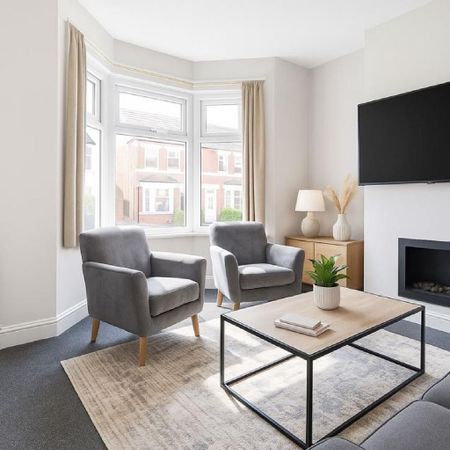 4 bedroom terraced house to rent - Photo 2