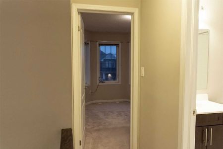 For Lease - 921 Raftis Crescent, Milton, Ontario - Photo 5