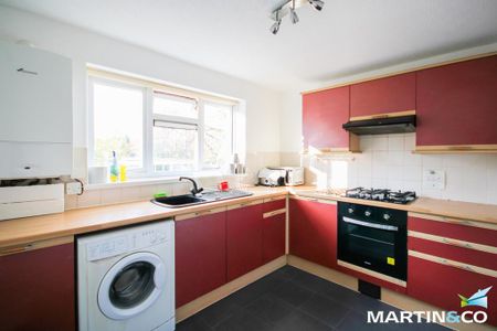 3 bedroom flat to rent - Photo 5