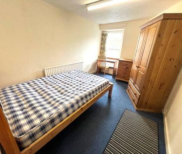 4 bedroom flat to rent - Photo 5