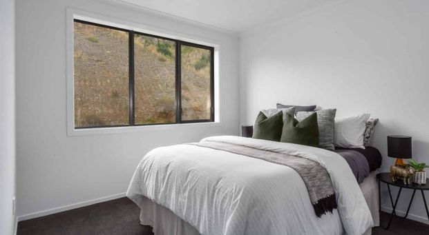 Easy Living in Whitby - Photo 1