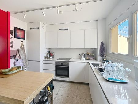 4.5 Zimmer, 109 m², 6. Stock - Photo 4