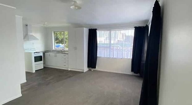 LOCATION IS EXCELLENT !! - Photo 1