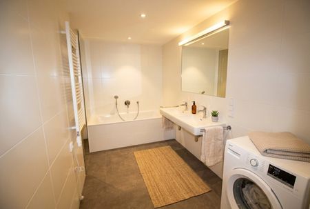 Großzügige 4 Zimmerwohnung mit Loggia am Stockhof zu mieten! - Foto 3