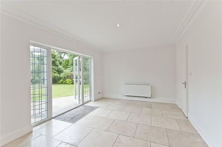 3 bedroom apartment to rent - Photo 2