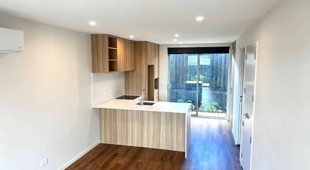 Mangere, 2 bedrooms - Photo 5