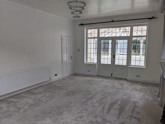 6 bedroom detached house to rent - Photo 1