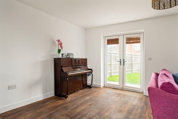 2 bedroom semi-detached house to rent - Photo 1