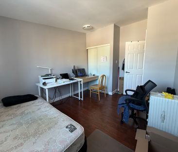 For Lease - 1460 Limberlost Road Unit# 40, London North, Ontario - Photo 1