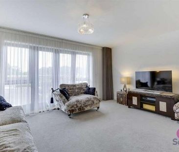 Royal Engineers Way, Mill Hill East, NW7 - Photo 2