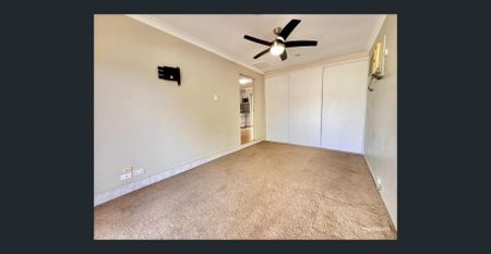 Spacious Family Home with Multiple Living Areas & Huge Parking! - Photo 3