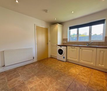 Bell End, Rowley Regis, West Midlands - Photo 5