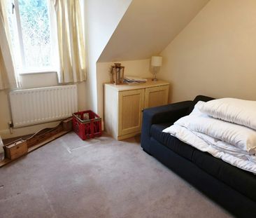 Semi-detached house to rent on - Photo 6