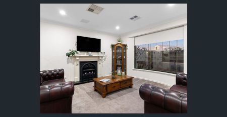 SECLUDED FAMILY HOME NEAR BEACH AND GOLFCOURSE - Photo 3