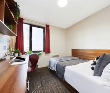 Room in a Shared House, Bagot St, B4 - Photo 2