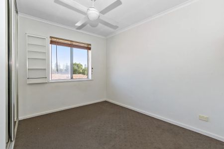 One Bedroom Gem In Convenient Location that is Glenelg North - Photo 2