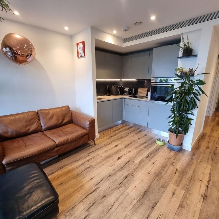 Studio to rent - Photo 1