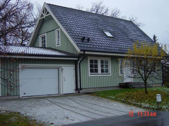 VILLA I SOLLENTUNA/DANDERYD - Photo 1