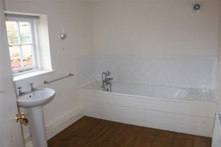 Holt Road, Letheringsett, NR25 7AR - Photo 4