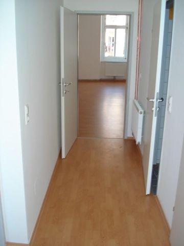 Gries – 80 m² – 3 Zimmer Wohnung – neue Einbauküche – WG fähig – wohnbeihilfenfähig - Foto 2