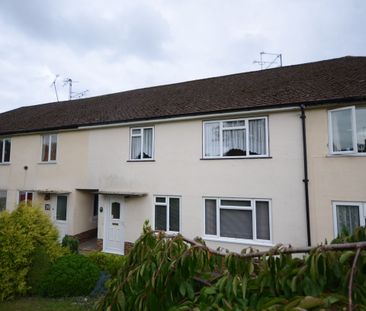 2 bedroom maisonette to rent - Photo 2